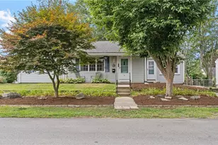 26 Winthrop St, East Providence, RI 02915 - Photo 1