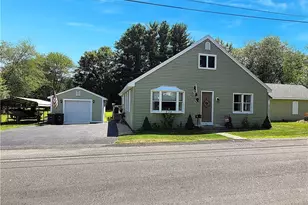 30 Twin Lakes Ave, Coventry, RI 02816 - Photo 1