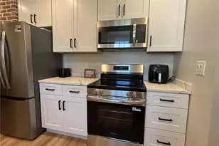 51 Lee Ave, Newport, RI 02840 - Photo 1