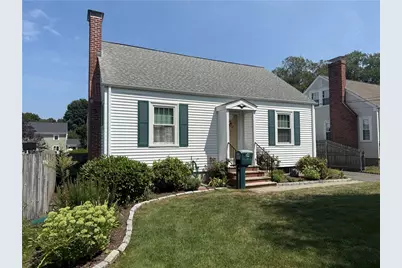 34 Armington Avenue, East Providence, RI 02915 - Photo 1