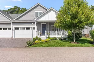 204 Wickford Ct, North Kingstown, RI 02852 - Photo 1