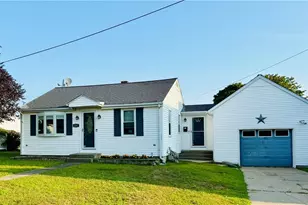 231 Seneca Ave, Pawtucket, RI 02860 - Photo 1