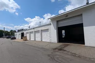 31 Link St, Pawtucket, RI 02861 - Photo 1