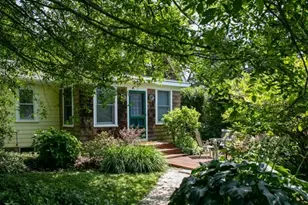 25 Warren Ave, Middletown, RI 02842 - Photo 1