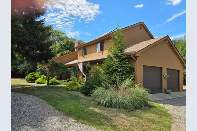 40 Gosnold Road, North Kingstown, RI 02852 - Photo 1