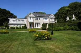 241 Ruggles Ave, Newport, RI 02840 - Photo 1