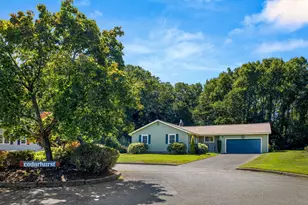 85 Gateway Rd, North Kingstown, RI 02852 - Photo 1