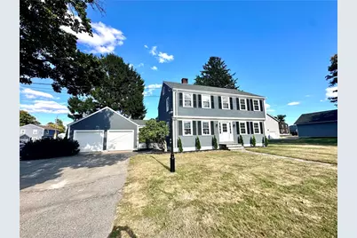 426 Metacom Avenue, Bristol, RI 02809 - Photo 1