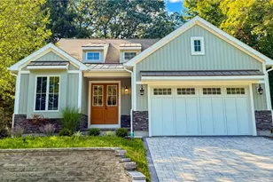 44 Middle St, North Kingstown, RI 02852 - Photo 1