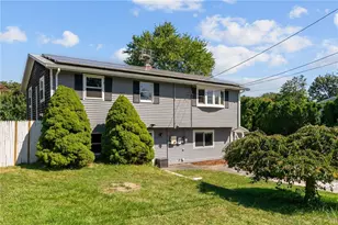 5 Lea Dr, Bristol, RI 02809 - Photo 1