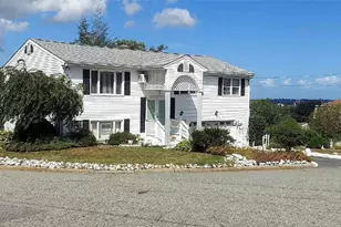 27 Aurelia Dr, Providence, RI 02909 - Photo 1