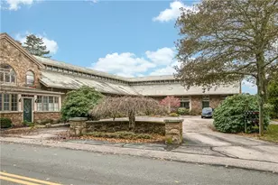 103 Coggeshall Ave, Newport, RI 02840 - Photo 1