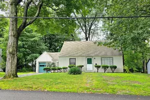 47 Brettonwoods Dr, Cranston, RI 02920 - Photo 1