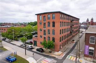 28 Bayley St, Pawtucket, RI 02860 - Photo 1