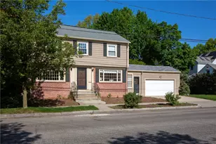 470 Elmgrove Ave, Providence, RI 02906 - Photo 1