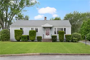 21 Parsonage Dr, Warwick, RI 02889 - Photo 1