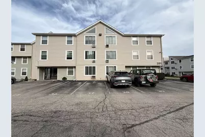 201 Woodlawn Avenue #304, North Providence, RI 02904 - Photo 1