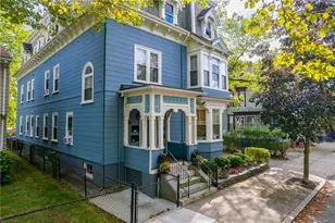 32 Oak St, Providence, RI 02909 - Photo 1
