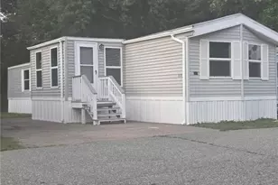 245 Manton St, Pawtucket, RI 02861 - Photo 1