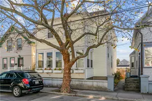 31 W Narragansett Ave, Newport, RI 02840 - Photo 1