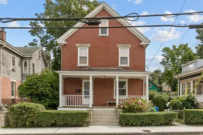 31 Bliss Road, Newport, RI 02840 - Photo 1