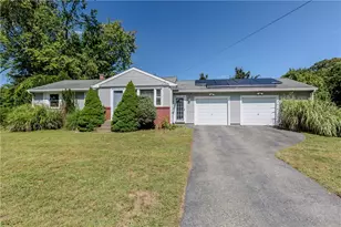 105 Stonedale Rd, Warwick, RI 02889 - Photo 1