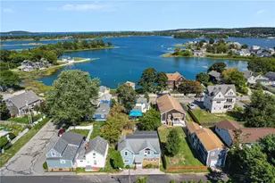 13 Oak St, Portsmouth, RI 02871 - Photo 1