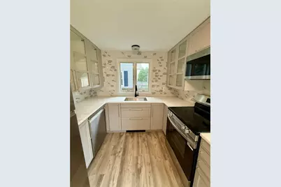 10 Sagamore Street #1, Newport, RI 02840 - Photo 1