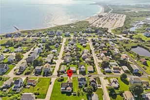 100 Chestnut Ave, Narragansett, RI 02882 - Photo 1