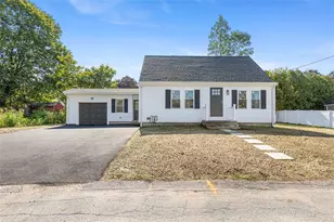 5 Taylor Ct, Cumberland, RI 02864 - Photo 1