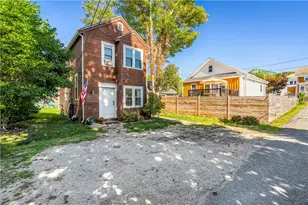 46 Thurston Ave, Newport, RI 02840 - Photo 1