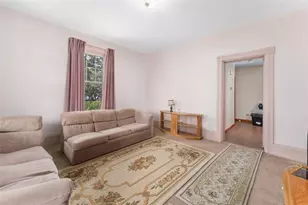 252 Evergreen St, Pawtucket, RI 02861 - Photo 1