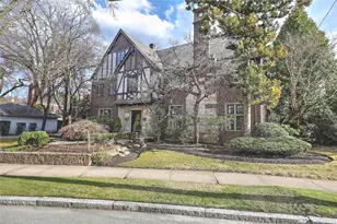 767 Elmgrove Ave, Providence, RI 02906 - Photo 1