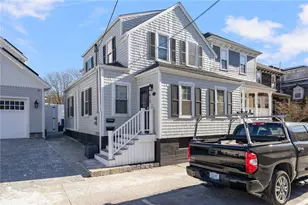 612 Thames St, Newport, RI 02840 - Photo 1