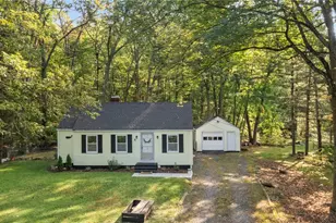 15 Davis Rd, Scituate, RI 02857 - Photo 1