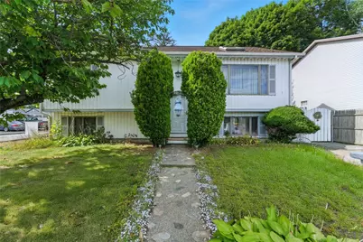 26 Bowles Court, Pawtucket, RI 02860 - Photo 1