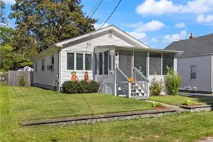 39 Vivian St, Woonsocket, RI 02895 - Photo 1