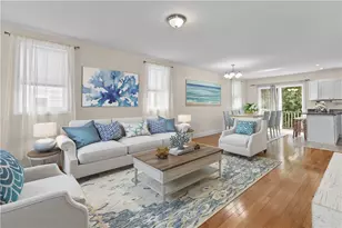 32 Seafare Ln, Portsmouth, RI 02871 - Photo 1