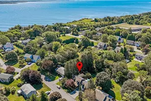 71 Mohawk Dr, Portsmouth, RI 02871 - Photo 1