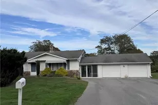 16 Wild Cherry Dr, Little Compton, RI 02837 - Photo 1