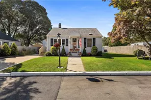 38 Parade Rd, Warwick, RI 02886 - Photo 1