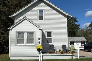 65 Maple Ave, Middletown, RI 02842 - Photo 1