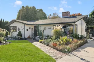 92 Turner Ave, Cranston, RI 02920 - Photo 1