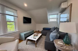 8 Barney St, Newport, RI 02840 - Photo 1