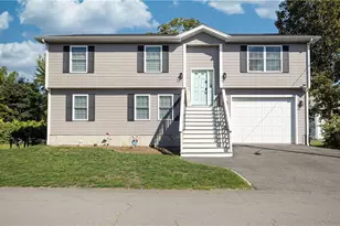 1 Bay St, Bristol, RI 02809 - Photo 1