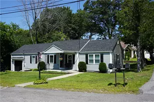 40 Sunset Ave, Woonsocket, RI 02895 - Photo 1