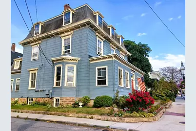 106 Touro Street #2E, Newport, RI 02840 - Photo 1