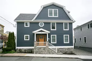25 Dearborn St, Newport, RI 02840 - Photo 1