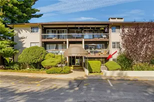 400 Narragansett Pkwy, Warwick, RI 02888 - Photo 1