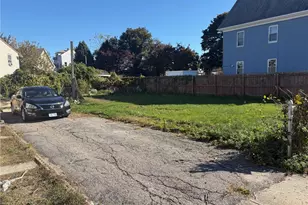 62 Farmington Ave, Providence, RI 02909 - Photo 1